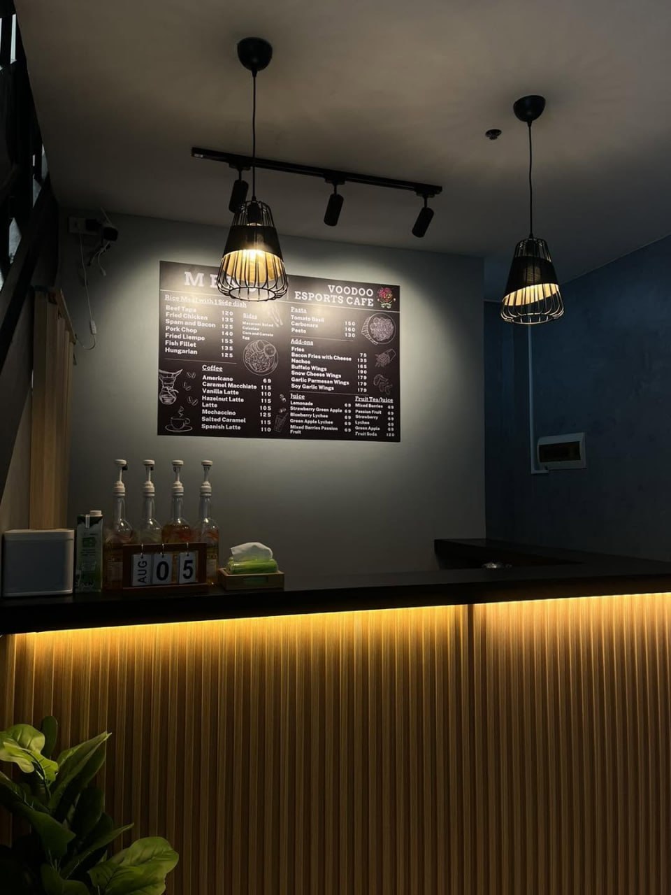 Voodoo Esports Cafe editorial view 3